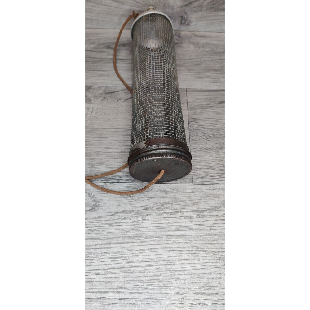 VTG Fly Rod Fishermans Bait Cricket Roach Cage Wire Mesh Fishing Basket - Picture 8 of 9